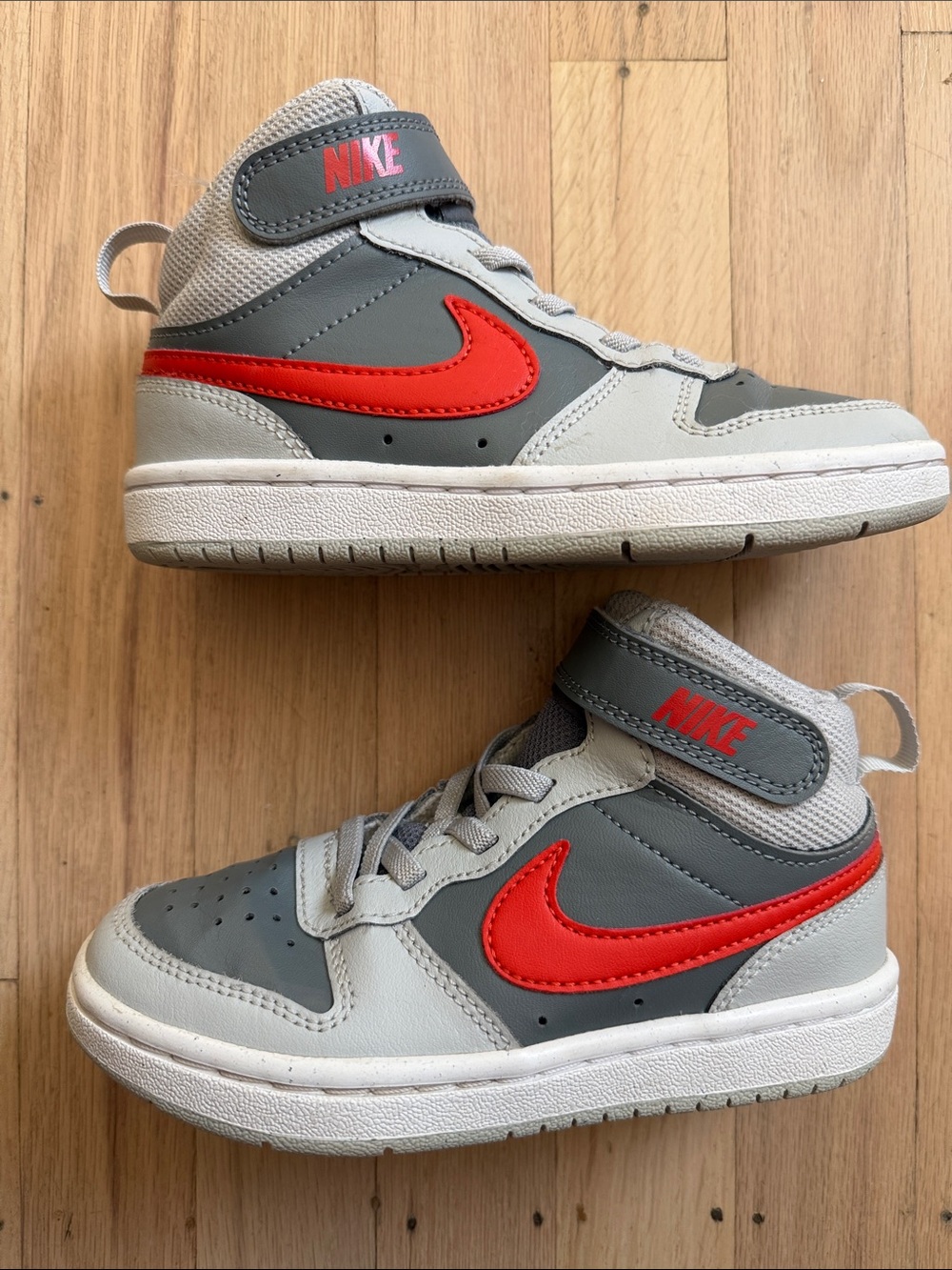 Nike Kids Mid-Top Sneakers in Gray with Red Swoosh